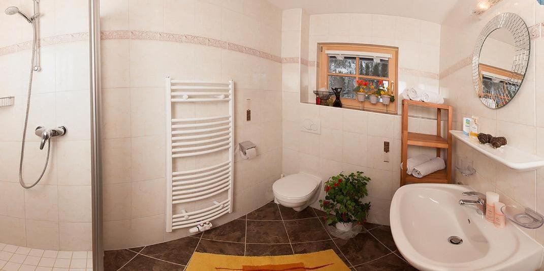 Landhaus Schiestl Mayrhofen Eksteriør billede